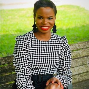 Meet your Posher, Dena